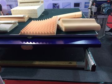 Kompleks Vacuum Tabel Jenis Osilasi Pisau Contour Cutter Untuk Foam Fleksibel