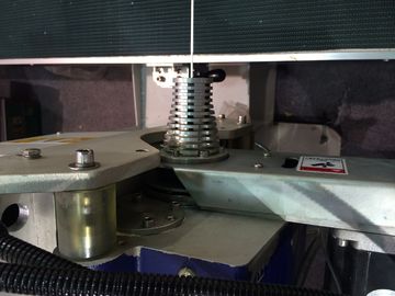 Kompleks Vacuum Tabel Jenis Osilasi Pisau Contour Cutter Untuk Foam Fleksibel