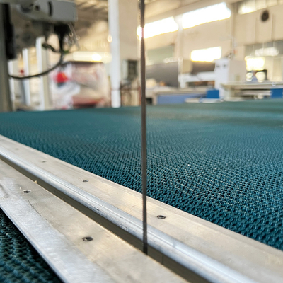 Horizontal Dan Vertikal Berosilasi Dual Blade PU Foam Cutter DTC-SD2012