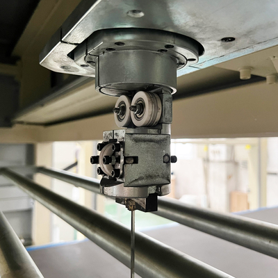 D&T Vertical Type Revolving Contour Cutter PU Rigid Foam Kecepatan Tinggi
