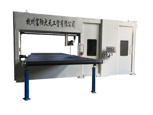 D&T Vertical Type Revolving Contour Cutter PU Rigid Foam Kecepatan Tinggi