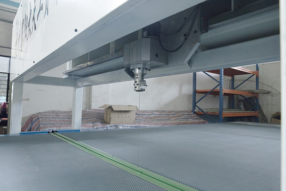 Komputer Industri Pemotong Kontur Vertikal Berputar DTC-R2012