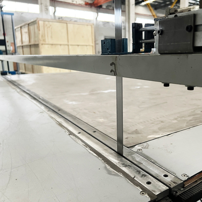 Mesin Pemotong Busa Vertikal Tinggi 600mm Cnc Kecil