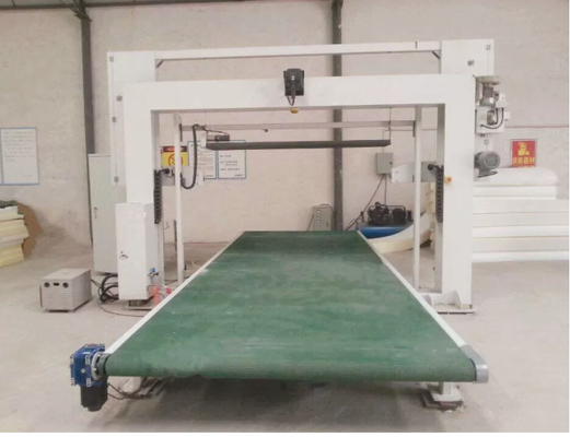 D&T CNC Siklus Cincin Pisau Mesin Pemotong Busa 0 - 6m/Min