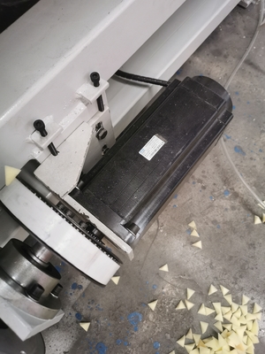 Mesin pemotong CNC pemotong pisau osilasi untuk bahan busa industri kasur dan furnitur