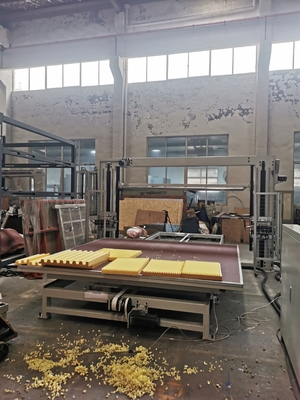 Mesin pemotong CNC pemotong pisau osilasi untuk bahan busa industri kasur dan furnitur