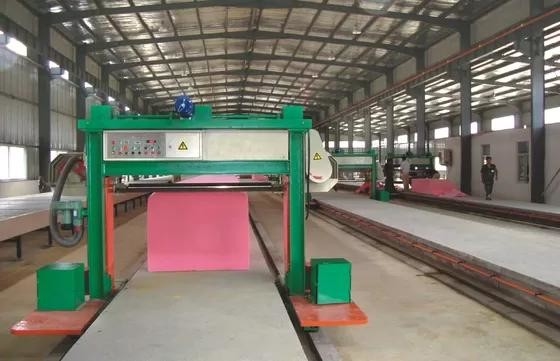 Mesin pemotong spons canggih dengan rel panduan bingkai utama dan rel koneksi listrik elektronik