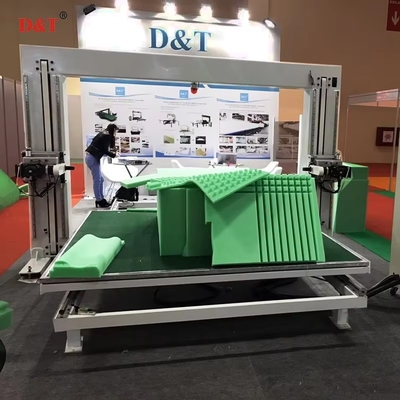 Mesin Pemotong CNC Dual Blade 10m/Min Untuk PU Fleksibel dengan Sertifikat CE dan Pemotong Pisau Berosilasi