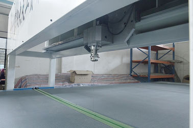 Pemotong Kontur Bergulir Vertikal Fleksibel Mesin Pemotong Busa PU PU CNC