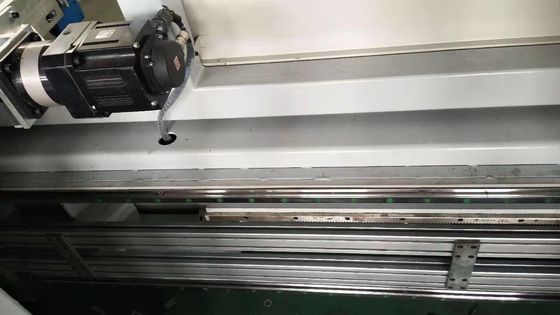 40m / Min Busa Tegak Mesin Pemotong Spons CNC Potong Bentuk 2D