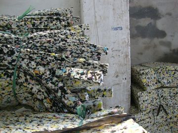 Tinggi Mesin effeicient Rebonded Busa Untuk Foam Blok 40R / Min