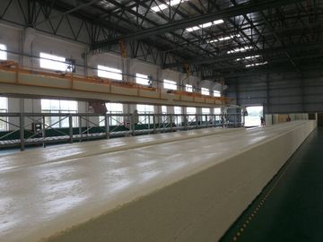 Horizontal berkelanjutan Foam Unit Mesin Produksi Line Clamp Panjang Foam Blok
