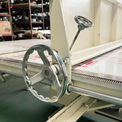 Mesin Pemotong Busa Kasur Spons Vertikal Manual CNC